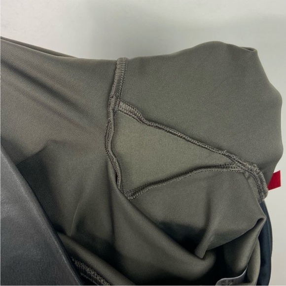 Spanx Faux Leather Leggings Dark Grey Size Small Minimalist Capsule Wardrobe S - Picture 9 of 12